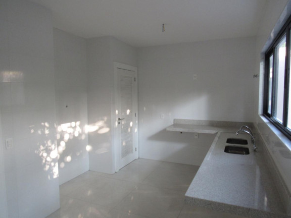 Imagem Casa com 4 Quartos à Venda, 350 m² em Barra Da Tijuca - Rio De Janeiro