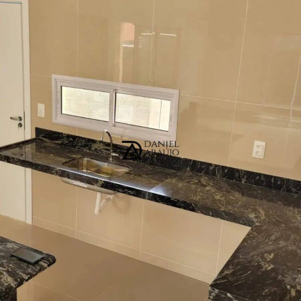 Imagem Casa com 4 Quartos à Venda, em Mossoró Imagem Casa com 4 Quartos à Venda, em Mossoró