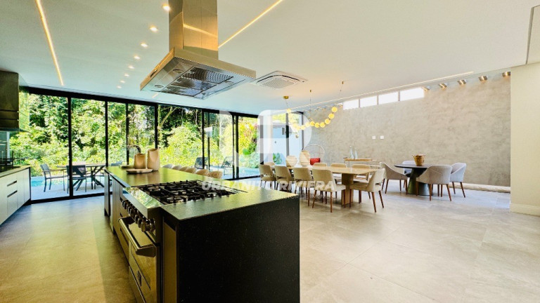 Imagem Casa com 6 Quartos à Venda, 420 m² em Riviera | Módulo 11 - Bertioga Imagem Casa com 6 Quartos à Venda, 420 m² em Riviera | Módulo 11 - Bertioga