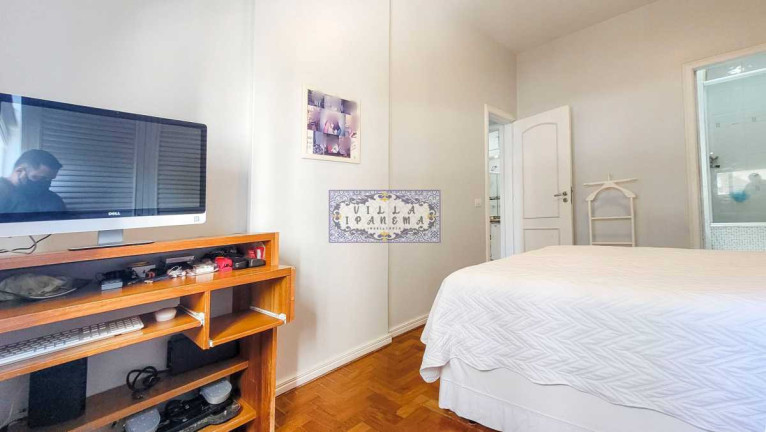 Imagem Apartamento com 2 Quartos à Venda, 70 m² em Lagoa - Rio De Janeiro Imagem Apartamento com 2 Quartos à Venda, 70 m² em Lagoa - Rio De Janeiro