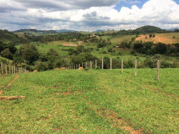 Imagem Imóvel com 3 Quartos à Venda, 448.000 m² em Roseta - Cambuí
