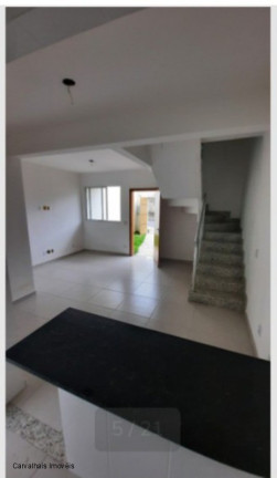 Casa com 2 Quartos à Venda, 75 m² em Parque Xangri-lá - Contagem