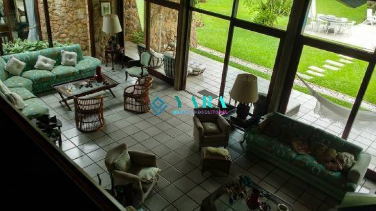 Imagem Casa com 5 Quartos à Venda, 2.200 m² em Dominga Dias - Ubatuba