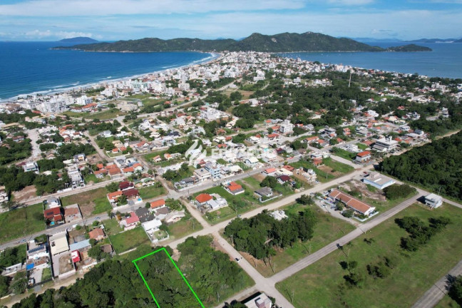 Terreno à Venda, 1.300 m² em Mariscal - Bombinhas