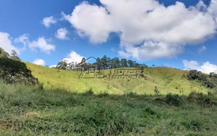 Imagem Imóvel com 3 Quartos à Venda, 200 m² em Zona Norte - São José Dos Campos Imagem Imóvel com 3 Quartos à Venda, 200 m² em Zona Norte - São José Dos Campos