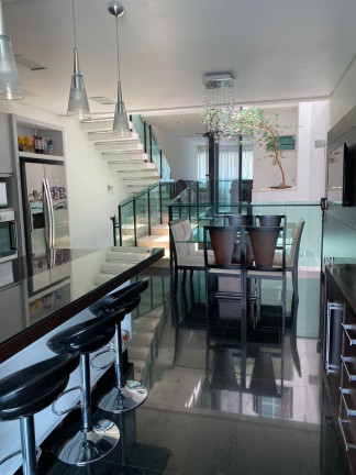 Imagem Casa com 3 Quartos à Venda, 294 m² em Vila Gilda - Santo André Imagem Casa com 3 Quartos à Venda, 294 m² em Vila Gilda - Santo André