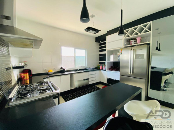 Imagem Casa com 3 Quartos à Venda, 250 m² em Parque Residencial Itapeti - Mogi Das Cruzes