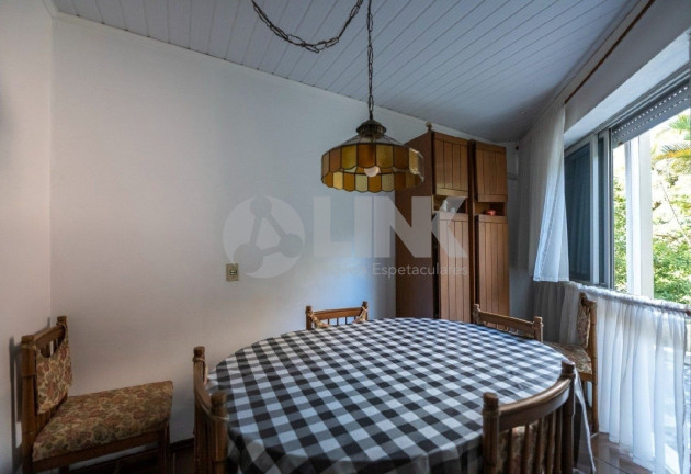 Imagem Apartamento com 3 Quartos à Venda, 244 m² em Moinhos De Vento - Porto Alegre Imagem Apartamento com 3 Quartos à Venda, 244 m² em Moinhos De Vento - Porto Alegre