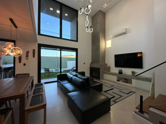 Imagem Casa com 4 Quartos à Venda, 249 m² em Xangri-la - Xangri-la Imagem Casa com 4 Quartos à Venda, 249 m² em Xangri-la - Xangri-la