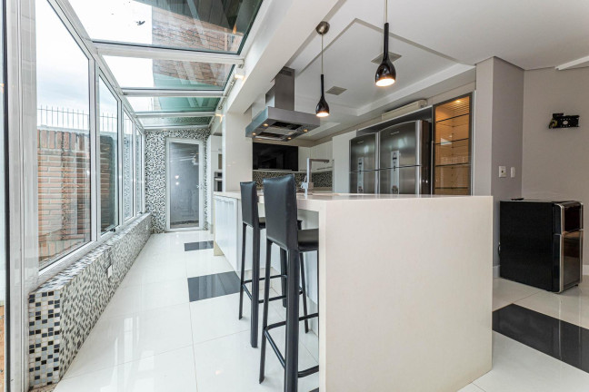 Imagem Casa com 3 Quartos à Venda, 451 m² em Mossunguê - Curitiba Imagem Casa com 3 Quartos à Venda, 451 m² em Mossunguê - Curitiba