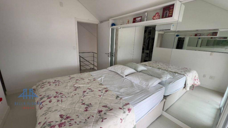 Imagem Cobertura com 3 Quartos à Venda, 109 m² em Capoeiras - Florianópolis