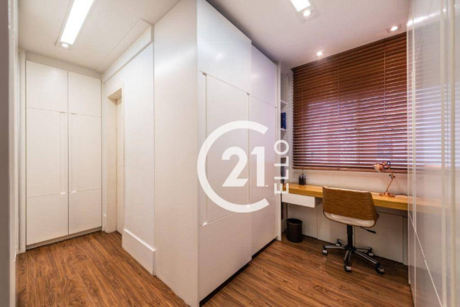 Imagem Apartamento com 3 Quartos à Venda, 168 m² em Itaim Bibi - São Paulo Imagem Apartamento com 3 Quartos à Venda, 168 m² em Itaim Bibi - São Paulo