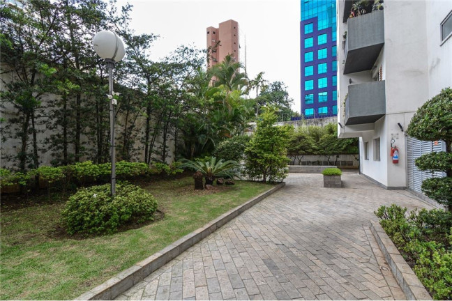 Imagem Apartamento com 2 Quartos à Venda, 63 m² em Moema - São Paulo