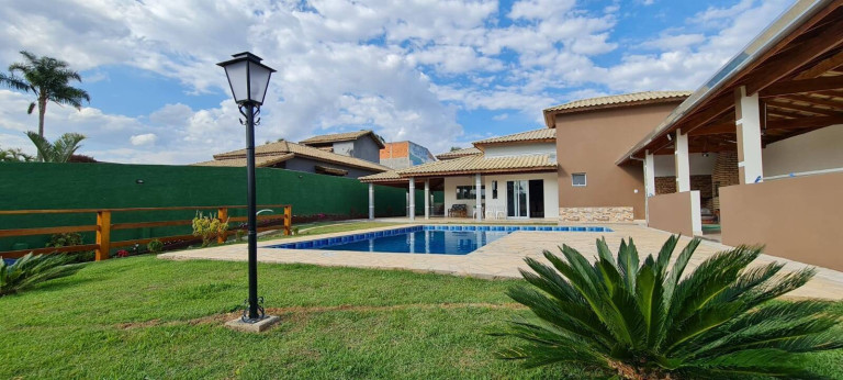 Imagem Chácara com 4 Quartos à Venda, 290 m² em Sorocamirim - Ibiúna