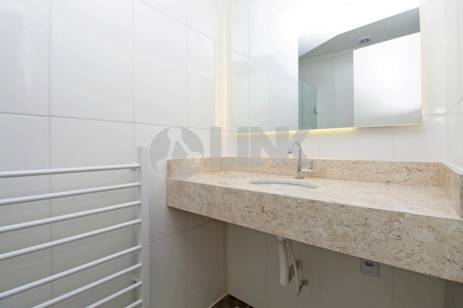 Imagem Apartamento com 3 Quartos à Venda, 101 m² em Moinhos De Vento - Porto Alegre Imagem Apartamento com 3 Quartos à Venda, 101 m² em Moinhos De Vento - Porto Alegre