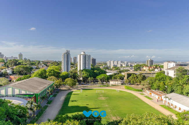 Imagem Imóvel com 3 Quartos à Venda, 252 m² em Três Figueiras - Porto Alegre