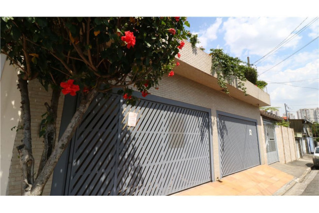 Imagem Casa com 3 Quartos à Venda, em Santo Amaro - São Paulo Imagem Casa com 3 Quartos à Venda, em Santo Amaro - São Paulo