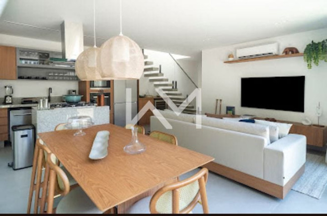 Imagem Sobrado com 3 Quartos à Venda, 185 m² em Maresias - São Sebastião Imagem Sobrado com 3 Quartos à Venda, 185 m² em Maresias - São Sebastião