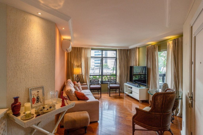 Imagem Imóvel com 3 Quartos à Venda, 139 m² em Vila Nova Conceição - São Paulo