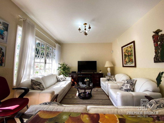 Imagem Casa com 4 Quartos à Venda, 213 m² em Iucas - Teresópolis Imagem Casa com 4 Quartos à Venda, 213 m² em Iucas - Teresópolis