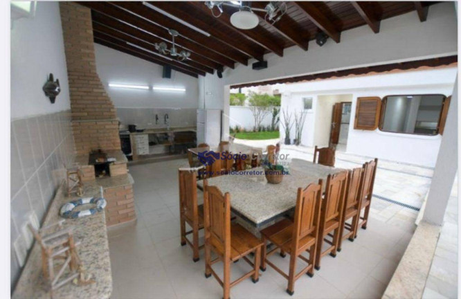 Imagem Casa com 5 Quartos à Venda, 301 m² em São Lourenço - Bertioga Imagem Casa com 5 Quartos à Venda, 301 m² em São Lourenço - Bertioga