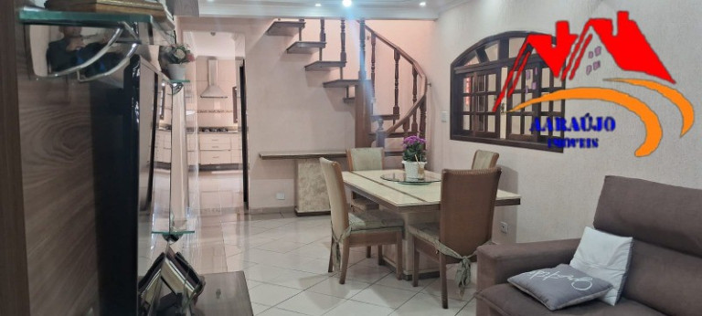 Imagem Casa com 3 Quartos à Venda, 234 m² em Cipava - Osasco Imagem Casa com 3 Quartos à Venda, 234 m² em Cipava - Osasco