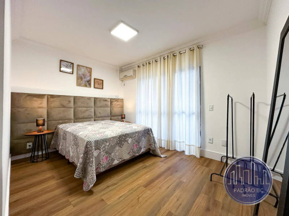 Imagem Apartamento com 3 Quartos à Venda, 199 m² em Centro - Balneário Camboriú Imagem Apartamento com 3 Quartos à Venda, 199 m² em Centro - Balneário Camboriú