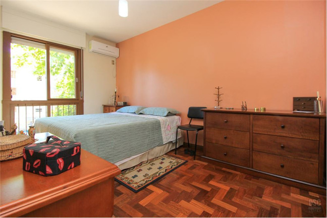 Imagem Apartamento com 3 Quartos à Venda, 157 m² em Petrópolis - Porto Alegre Imagem Apartamento com 3 Quartos à Venda, 157 m² em Petrópolis - Porto Alegre