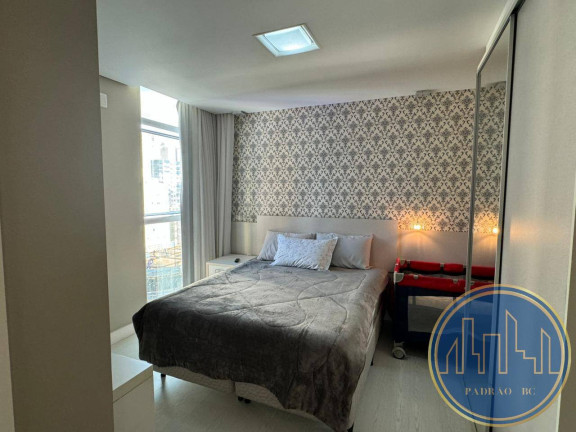 Imagem Apartamento com 3 Quartos à Venda, 129 m² em Centro - Balneário Camboriú Imagem Apartamento com 3 Quartos à Venda, 129 m² em Centro - Balneário Camboriú