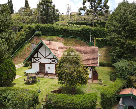 Casa com 4 Quartos à Venda, 118 m² em Região Do Atalaia - Campos Do Jordão