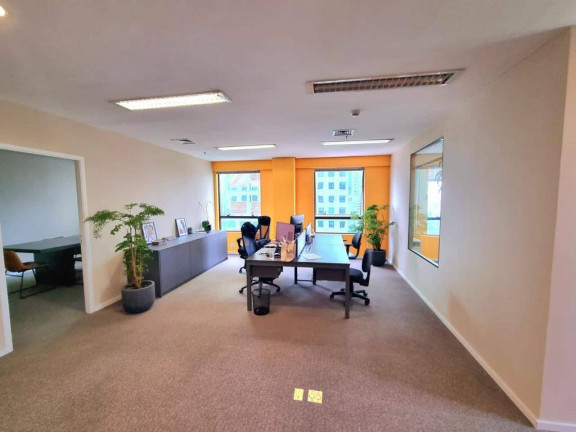 Sala Comercial à Venda, 88 m² em Alphaville - Barueri