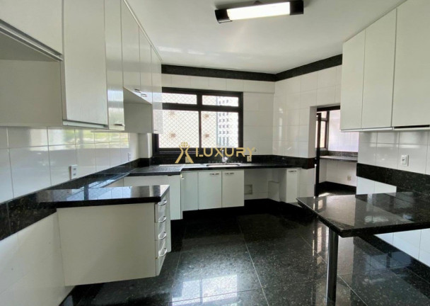 Imagem Imóvel com 4 Quartos à Venda, 161 m² em Belvedere - Belo Horizonte Imagem Imóvel com 4 Quartos à Venda, 161 m² em Belvedere - Belo Horizonte