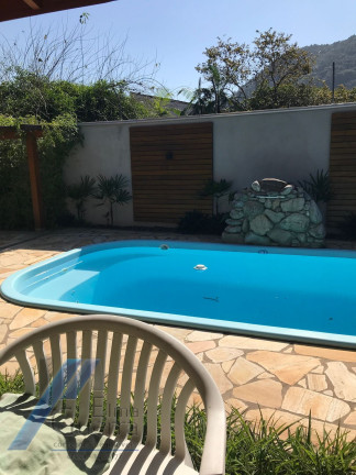 Imagem Casa com 4 Quartos à Venda, 320 m² em Jardim Samambaia - Ubatuba Imagem Casa com 4 Quartos à Venda, 320 m² em Jardim Samambaia - Ubatuba