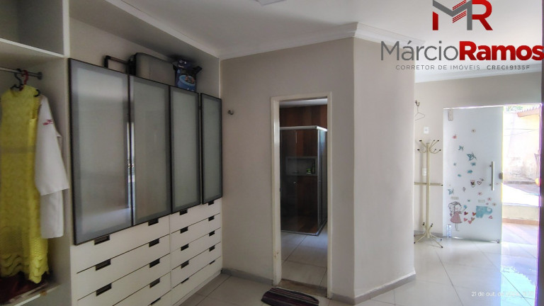 Imagem Casa com 5 Quartos à Venda, 254 m² em Sapiranga - Fortaleza Imagem Casa com 5 Quartos à Venda, 254 m² em Sapiranga - Fortaleza