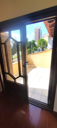 Imagem Sobrado com 5 Quartos à Venda, 338 m² em Jardim Itu - Porto Alegre Imagem Sobrado com 5 Quartos à Venda, 338 m² em Jardim Itu - Porto Alegre