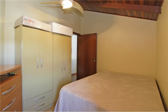 Imagem Casa com 5 Quartos à Venda, em Gloria - Porto Alegre Imagem Casa com 5 Quartos à Venda, em Gloria - Porto Alegre