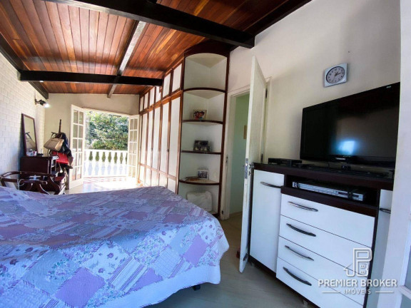Imagem Casa com 4 Quartos à Venda, 213 m² em Iucas - Teresópolis Imagem Casa com 4 Quartos à Venda, 213 m² em Iucas - Teresópolis