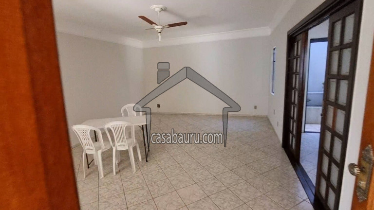 Imagem Casa com 3 Quartos à Venda, 360 m² em Vila Industrial - Bauru Imagem Casa com 3 Quartos à Venda, 360 m² em Vila Industrial - Bauru