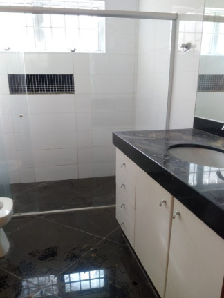 Imagem Casa com 3 Quartos para Alugar, 250 m² em Jardim Das Laranjeiras - São Paulo