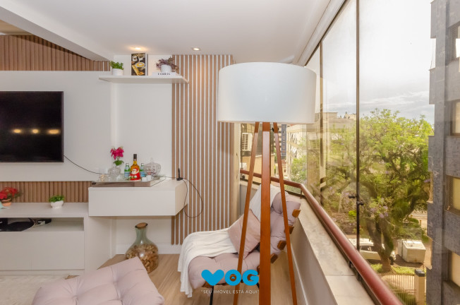 Imagem Imóvel com 3 Quartos à Venda, 127 m² em Petrópolis - Porto Alegre Imagem Imóvel com 3 Quartos à Venda, 127 m² em Petrópolis - Porto Alegre