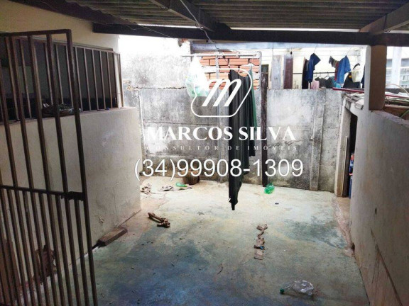 Imagem Casa com 1 Quarto à Venda, em Santa Mônica - Uberlândia Imagem Casa com 1 Quarto à Venda, em Santa Mônica - Uberlândia