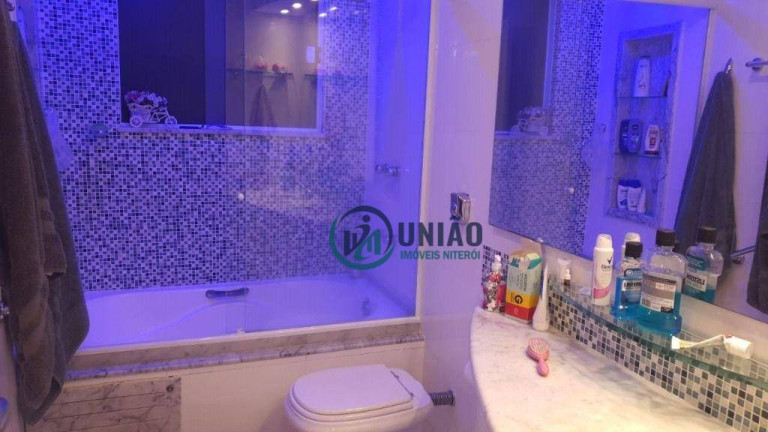 Imagem Cobertura com 4 Quartos à Venda, 245 m² em Icaraí - Niterói
