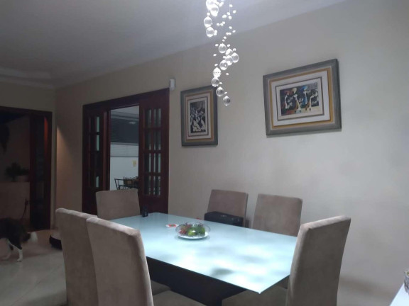 Imagem Casa com 3 Quartos à Venda, 300 m² em Vila Valqueire - Rio De Janeiro Imagem Casa com 3 Quartos à Venda, 300 m² em Vila Valqueire - Rio De Janeiro