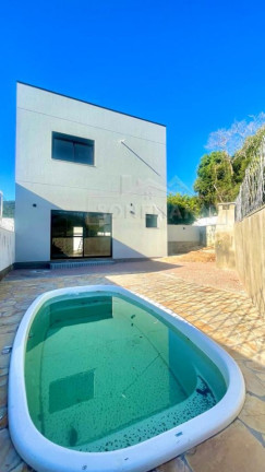 Casa com 3 Quartos à Venda, 160 m² em Córrego Grande - Florianópolis