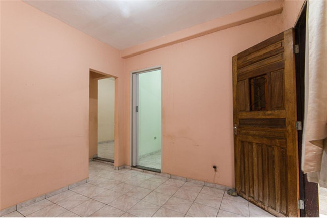 Imagem Casa com 7 Quartos à Venda, em Vila Silva Teles - São Paulo Imagem Casa com 7 Quartos à Venda, em Vila Silva Teles - São Paulo