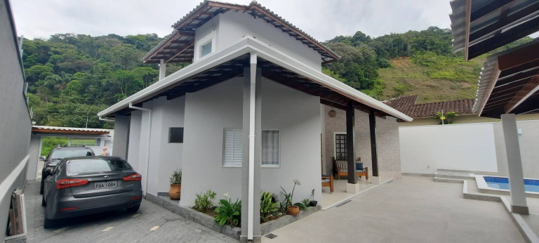 Imagem Casa com 3 Quartos à Venda, 200 m² em Cocanha - Caraguatatuba