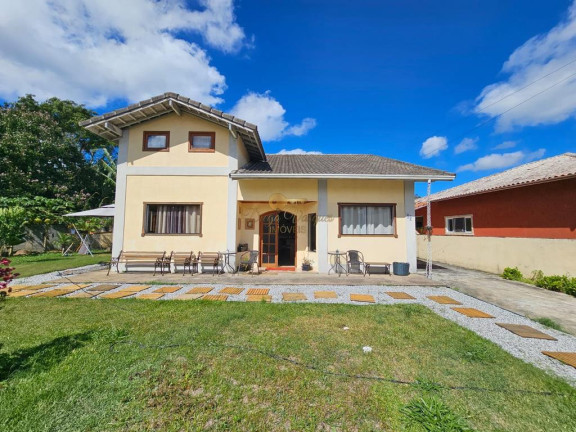 Imagem Casa com 6 Quartos à Venda, 180 m² em Vargem Grande - Teresópolis Imagem Casa com 6 Quartos à Venda, 180 m² em Vargem Grande - Teresópolis