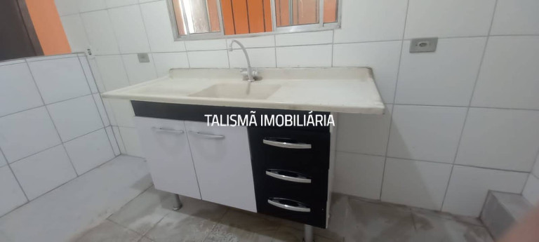 Imagem Casa com 2 Quartos à Venda, 530 m² em Vila Iasi - Taboão Da Serra