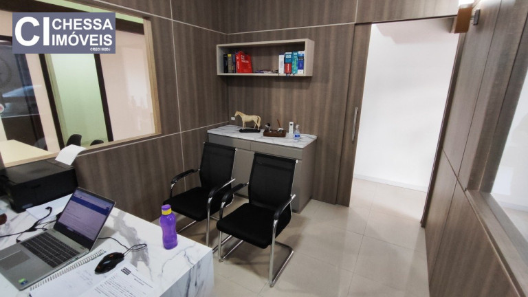 Imagem Sala Comercial à Venda, 79 m² em Centro - Balneário Camboriú Imagem Sala Comercial à Venda, 79 m² em Centro - Balneário Camboriú