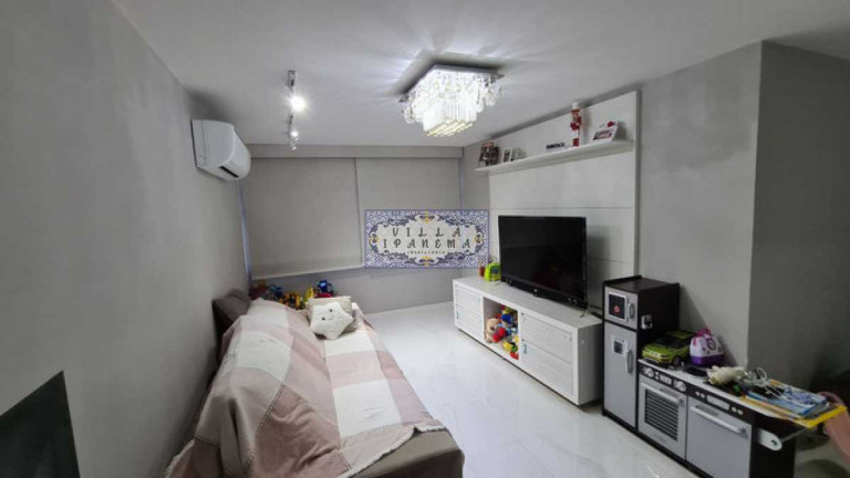 Imagem Apartamento com 3 Quartos à Venda, 130 m² em Icaraí - Niterói Imagem Apartamento com 3 Quartos à Venda, 130 m² em Icaraí - Niterói